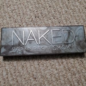 Urban decay Naked smoky palette